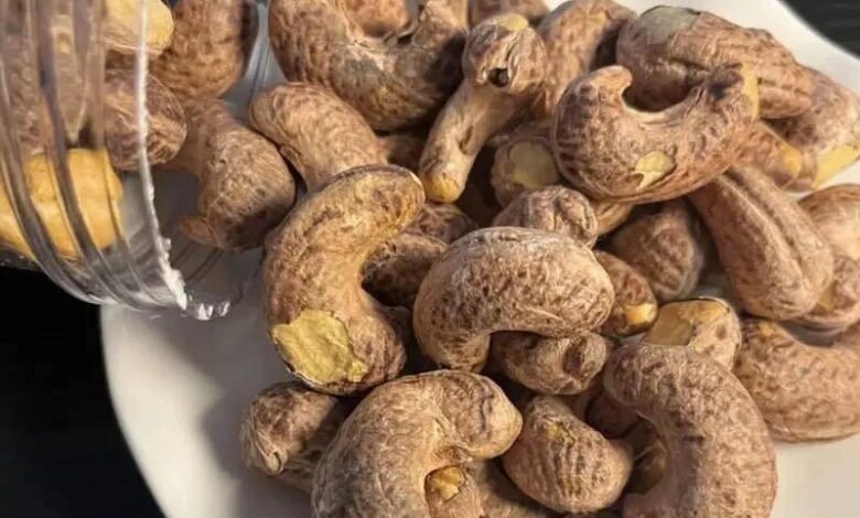 Doctors reveal that eating cashews causes!