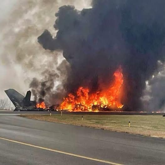 RIGHT NOW – PLANE WITH MORE THAN 244 ONBOARD JUST CRASH! 