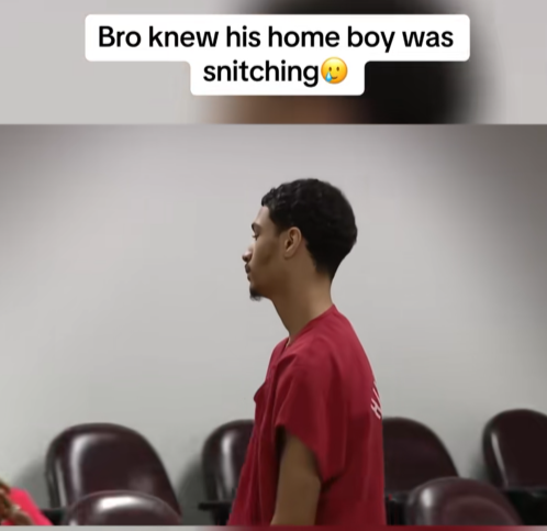 “He Realized His Own Friend Was Talking — The Look He Gives Says Everything”